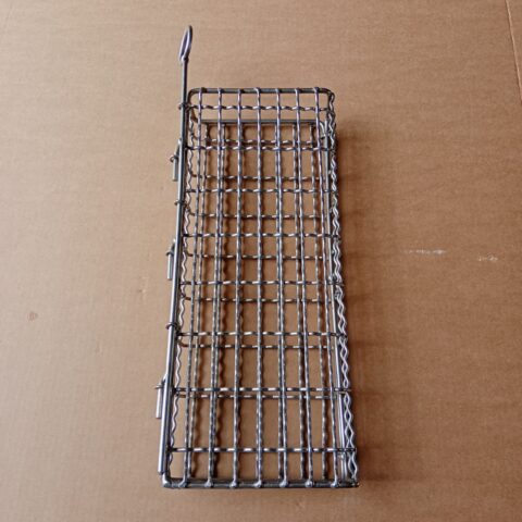 Gabbia Gabbietta Gabbie Gabbiette per salumi tipo Spianate o Schiacciate in acciaio rettangolari usate lunghezza cm 43 larghezza cm 18 cod. 0503254   *** VENDUTE ***