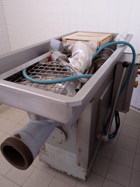 Tritacarne usato 130 ideale per lavorazione cotenne *** VENDUTO ***