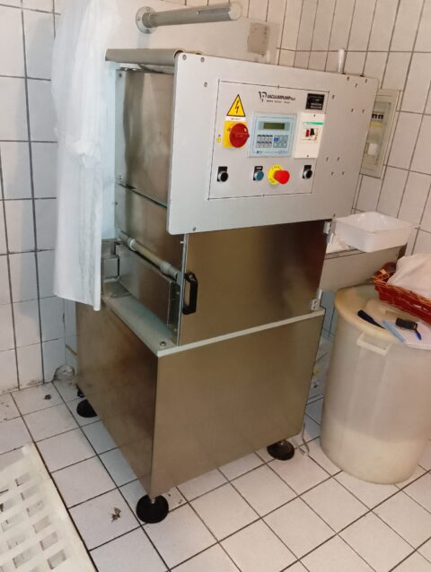 Confezionatrice Termosigillatrice vaschette usata VACUUM PUMP STGV521