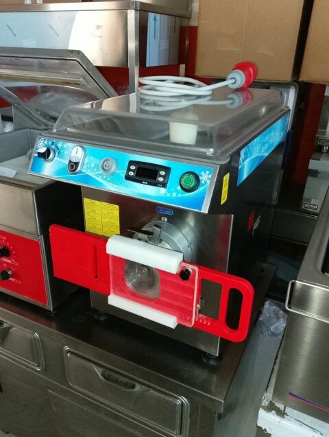 Tritacarne refrigerato usato